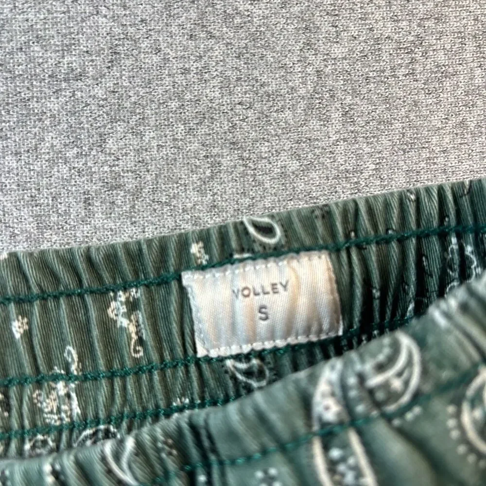 PacSun Volley Shorts Mens Small Green Paisley Bandana Drawstring Casual